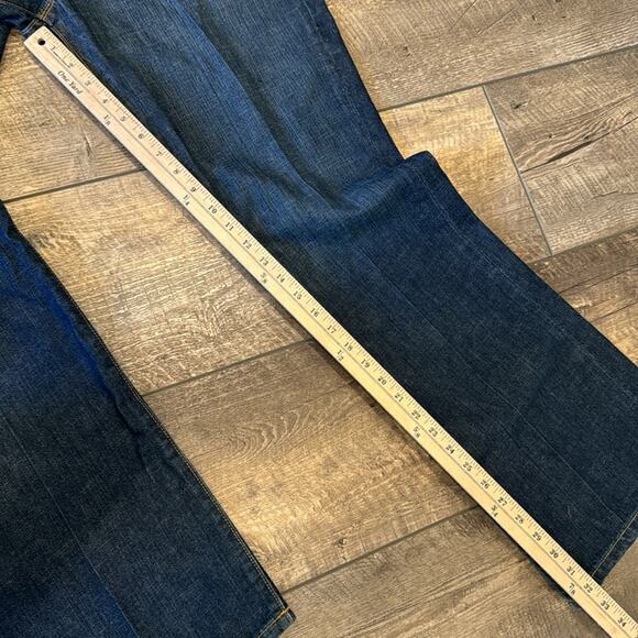 NWT Gap Low Rise Curvy Flare Jeans Size 16R - Picture 4 of 8